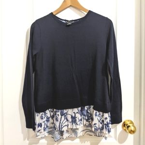 Club Monaco sweater top with gorgeous blue and white inner lining